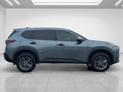 Used 2022  Nissan Rogue FWD S at Best Choice Motors near Lafayette&comma; IN