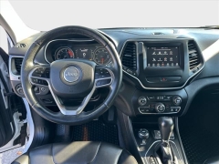 Used 2019  Jeep Cherokee 4d SUV 4WD Latitude Plus 2&period;0L Turbo at Best Choice Motors near Lafayette&comma; IN