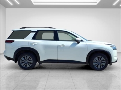 Used 2024  Nissan Pathfinder SV 4WD at Best Choice Motors near Lafayette&comma; IN