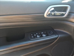 Used 2019  Jeep Grand Cherokee 4d SUV 4WD Laredo Altitude at Best Choice Motors near Lafayette&comma; IN