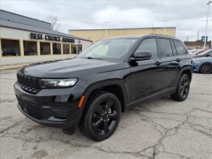 Used 2023  Jeep Grand Cherokee Altitude 4x4 at Best Choice Motors near Lafayette&comma; IN