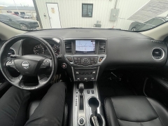 Used 2019 Nissan Pathfinder 4d SUV 4WD SL at Best Choice Motors near Lafayette, IN