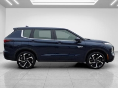 Used 2024  Mitsubishi Outlander Plug-In Hybrid SE S-AWC at Best Choice Motors near Lafayette&comma; IN