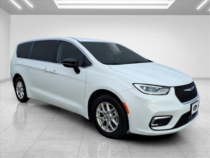 Used 2024 Chrysler Pacifica Touring L FWD at Best Choice Motors near Lafayette, IN