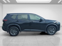 Used 2022  Nissan Rogue FWD S at Best Choice Motors near Lafayette&comma; IN