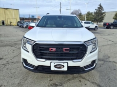 Used 2023  GMC Terrain AWD 4dr SLE at Best Choice Motors near Lafayette&comma; IN