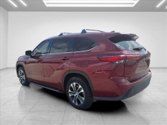 Used 2022  Toyota Highlander XLE FWD at Best Choice Motors near Lafayette&comma; IN