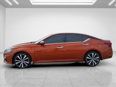Used 2021  Nissan Altima 2&period;5 Platinum AWD Sedan at Best Choice Motors near Lafayette&comma; IN