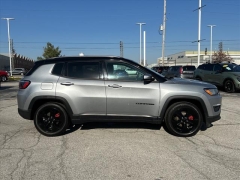 Used 2021  Jeep Compass Altitude FWD at Best Choice Motors near Lafayette&comma; IN