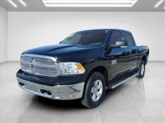 Used 2019  Ram 1500 Classic 4WD Crew Cab SLT at Best Choice Motors near Lafayette&comma; IN