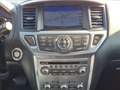 Used 2020  Nissan Pathfinder 4d SUV 4WD SL at Best Choice Motors near Lafayette&comma; IN