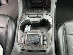 Used 2023  GMC Acadia FWD 4dr SLT at Best Choice Motors near Lafayette&comma; IN