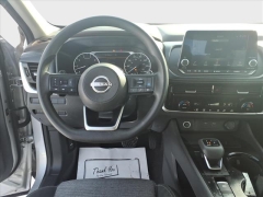 Used 2022  Nissan Rogue FWD SV at Best Choice Motors near Lafayette&comma; IN