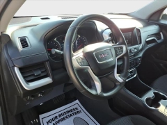 Used 2024  GMC Terrain FWD 4dr SLE at Best Choice Motors near Lafayette&comma; IN