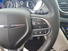 Used 2024  Chrysler Pacifica Touring L FWD at Best Choice Motors near Lafayette&comma; IN