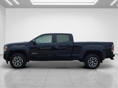 Used 2022  GMC Canyon 4WD Crew Cab 141" AT4 w&sol;Cloth at Best Choice Motors near Lafayette&comma; IN