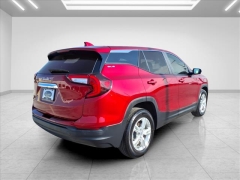 Used 2023  GMC Terrain FWD 4dr SLE at Best Choice Motors near Lafayette&comma; IN