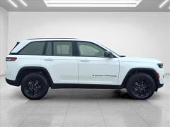 Used 2024  Jeep Grand Cherokee Altitude X 4x4 at Best Choice Motors near Lafayette&comma; IN
