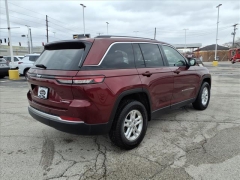 Used 2023  Jeep Grand Cherokee Laredo 4x4 at Best Choice Motors near Lafayette&comma; IN