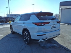 Used 2024  Mitsubishi Outlander SE S-AWC at Best Choice Motors near Lafayette&comma; IN