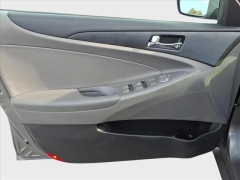 Used 2012  Hyundai Sonata 4d Sedan SE at Best Choice Motors near Lafayette&comma; IN