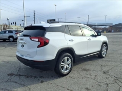 Used 2023  GMC Terrain AWD 4dr SLE at Best Choice Motors near Lafayette&comma; IN