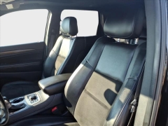 Used 2019  Jeep Grand Cherokee 4d SUV 4WD Laredo Altitude at Best Choice Motors near Lafayette&comma; IN