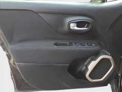 Used 2015  Jeep Renegade 4d SUV 4WD Latitude at Best Choice Motors near Lafayette&comma; IN