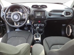 Used 2015  Jeep Renegade 4d SUV 4WD Latitude at Best Choice Motors near Lafayette&comma; IN