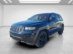 Used 2019  Jeep Grand Cherokee 4d SUV 4WD Laredo Altitude at Best Choice Motors near Lafayette&comma; IN