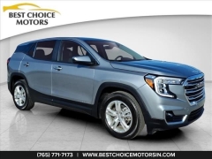  2024 GMC Terrain FWD 4dr SLE at Best Choice Motors near Lafayette&comma; IN