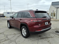 Used 2023  Jeep Grand Cherokee Laredo 4x4 at Best Choice Motors near Lafayette&comma; IN
