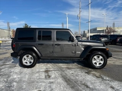 Used 2019  Jeep Wrangler Unlimited 4d SUV 4WD Sport S at Best Choice Motors near Lafayette&comma; IN