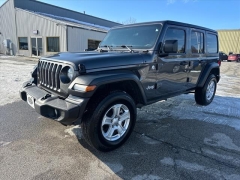 Used 2019  Jeep Wrangler Unlimited 4d SUV 4WD Sport S at Best Choice Motors near Lafayette&comma; IN