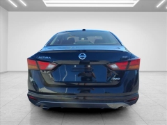 Used 2022  Nissan Altima 2&period;5 SR AWD Sedan at Best Choice Motors near Lafayette&comma; IN