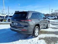 Used 2023  Jeep Grand Cherokee Laredo 4x4 at Best Choice Motors near Lafayette&comma; IN