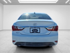 Used 2014  Hyundai Sonata 4d Sedan GLS at Best Choice Motors near Lafayette&comma; IN