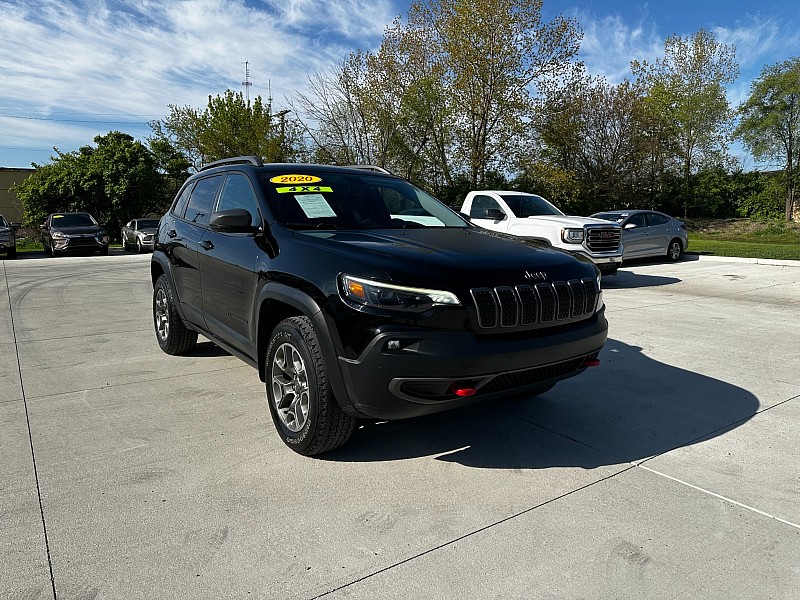 Used 2020  Jeep Cherokee 4d SUV 4WD Trailhawk 3.2L at Best Choice Motors near Lafayette, IN