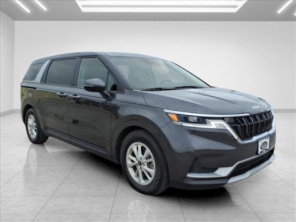 Used 2022 Kia Carnival LX Seat Package FWD at Best Choice Motors near Lafayette, IN