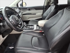 Used 2022  Kia Carnival LX Seat Package FWD at Best Choice Motors near Lafayette&comma; IN