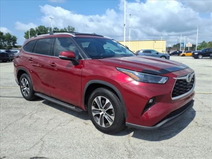 Used 2022 Toyota Highlander XLE FWD at Best Choice Motors near Lafayette, IN