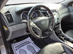 Used 2012  Hyundai Sonata 4d Sedan SE at Best Choice Motors near Lafayette&comma; IN