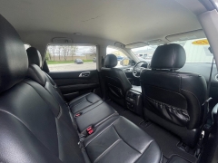 Used 2019 Nissan Pathfinder 4d SUV 4WD SL at Best Choice Motors near Lafayette, IN