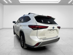 Used 2020  Toyota Highlander Hybrid 4d SUV FWD Platinum at Best Choice Motors near Lafayette&comma; IN