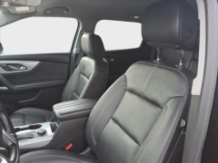 Used 2024  Chevrolet Blazer AWD 4dr LT w&sol;3LT at Best Choice Motors near Lafayette&comma; IN