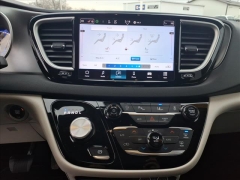 Used 2024  Chrysler Pacifica Touring L FWD at Best Choice Motors near Lafayette&comma; IN