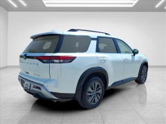 Used 2024  Nissan Pathfinder SV 4WD at Best Choice Motors near Lafayette&comma; IN