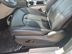Used 2024  Chrysler Pacifica Touring L FWD at Best Choice Motors near Lafayette&comma; IN