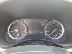 Used 2022  Toyota Highlander XLE FWD at Best Choice Motors near Lafayette&comma; IN