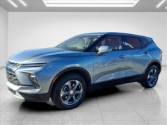 Used 2025  Chevrolet Blazer FWD 4dr LT w&sol;2LT at Best Choice Motors near Lafayette&comma; IN